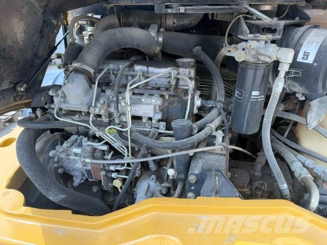 CAT 908 H Chargeuse sur pneus