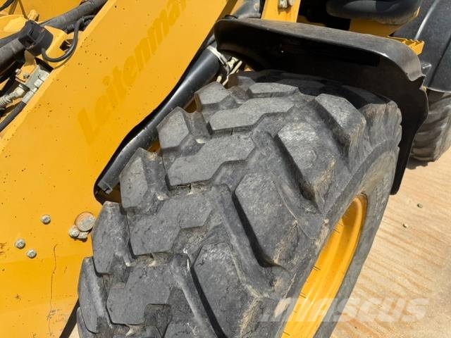 CAT 908 H Chargeuse sur pneus