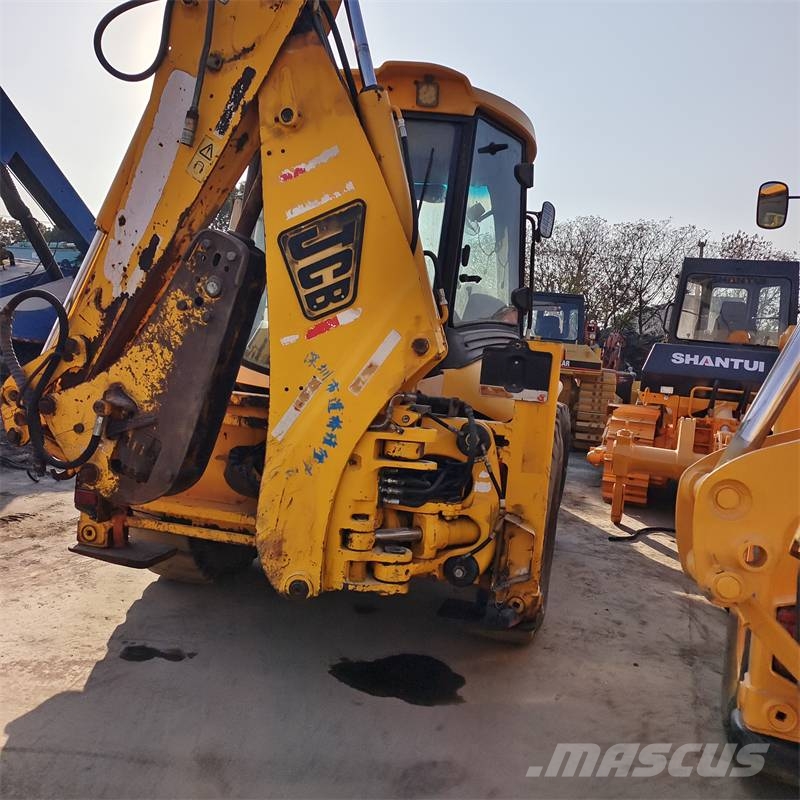 JCB 4cx with Powerful Engine in Stock Экскаваторы-погрузчики