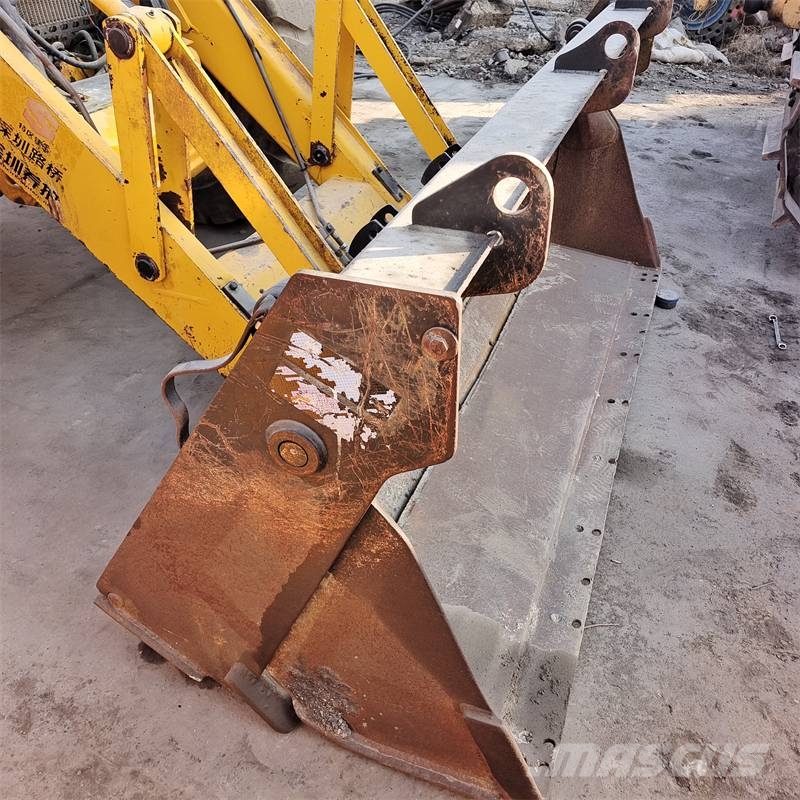 JCB 4cx with Powerful Engine in Stock Экскаваторы-погрузчики