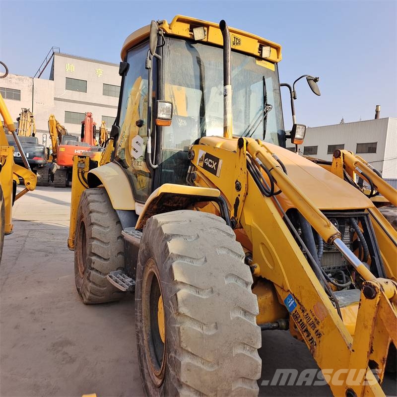 JCB 4cx with Powerful Engine in Stock Экскаваторы-погрузчики
