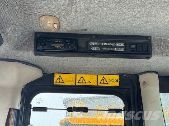 Komatsu WA 470-5 Læssemaskiner på hjul
