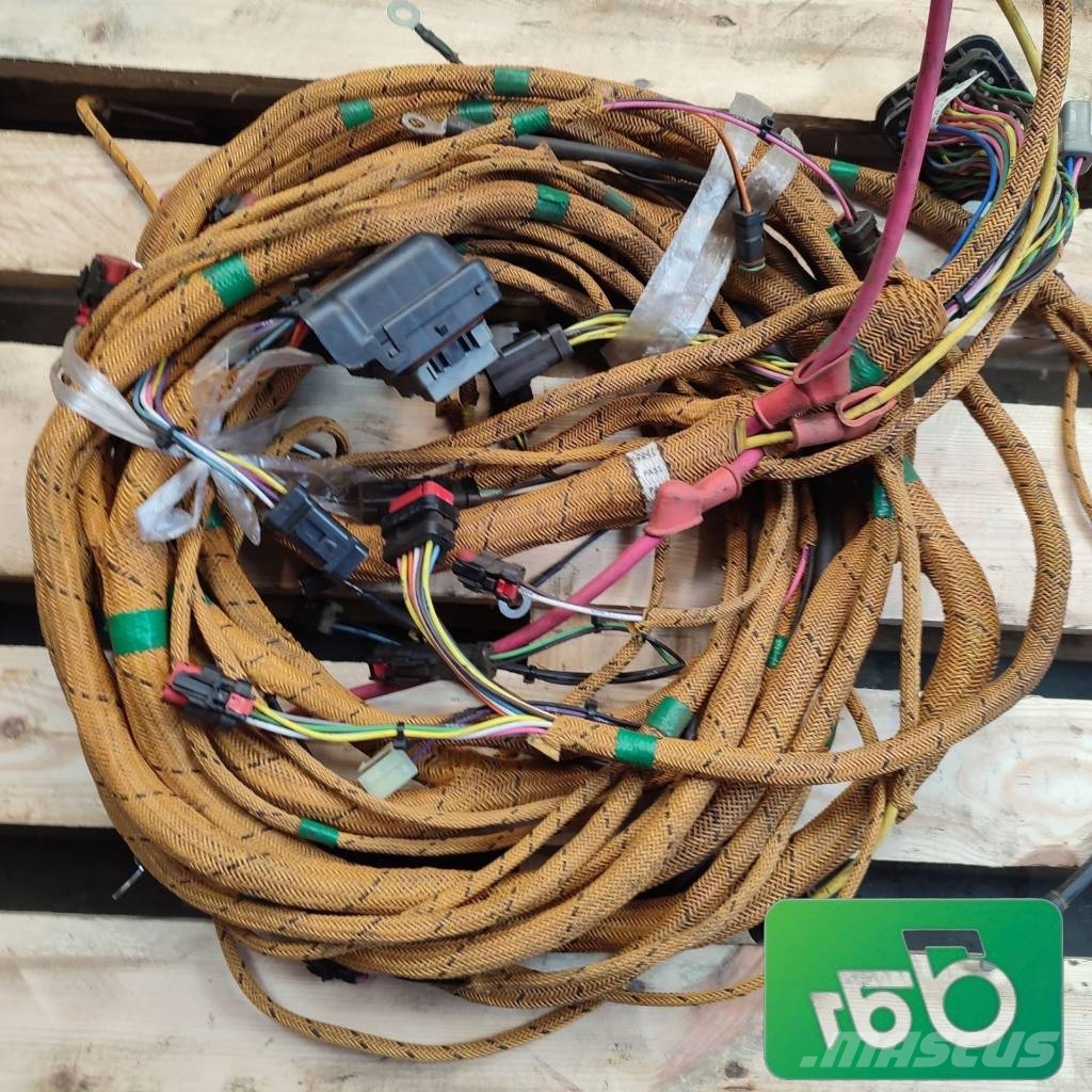 CAT 320F Chassis Wiring Harness 501-7156 Componentes electrónicos