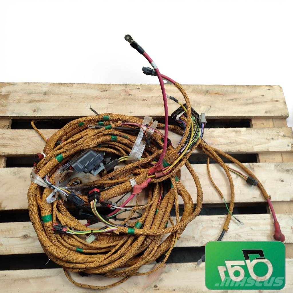 CAT 320F Chassis Wiring Harness 501-7156 Componentes electrónicos