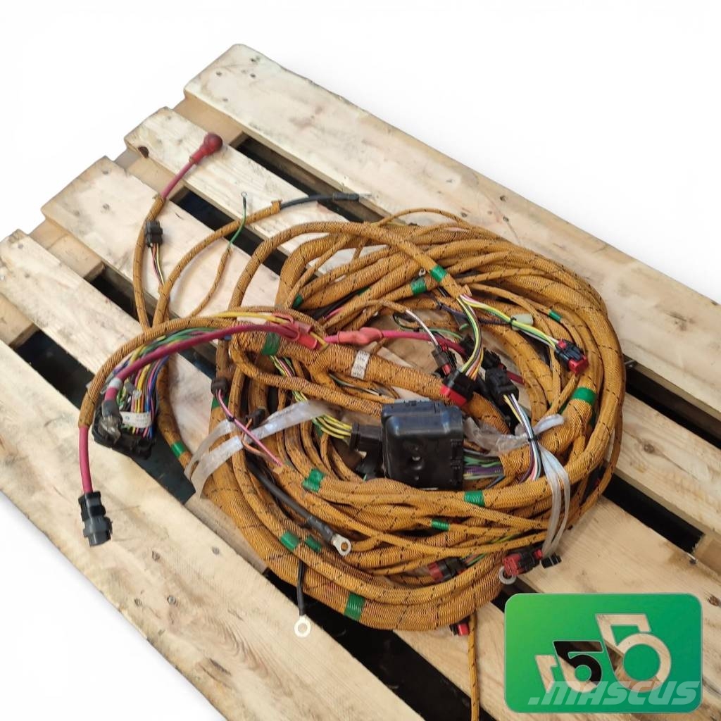 CAT 320F Chassis Wiring Harness 501-7156 Componentes electrónicos
