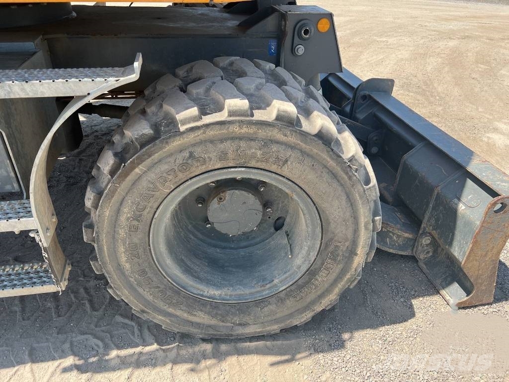 Liebherr A 912 compact Wheeled Excavator Excavadoras de ruedas