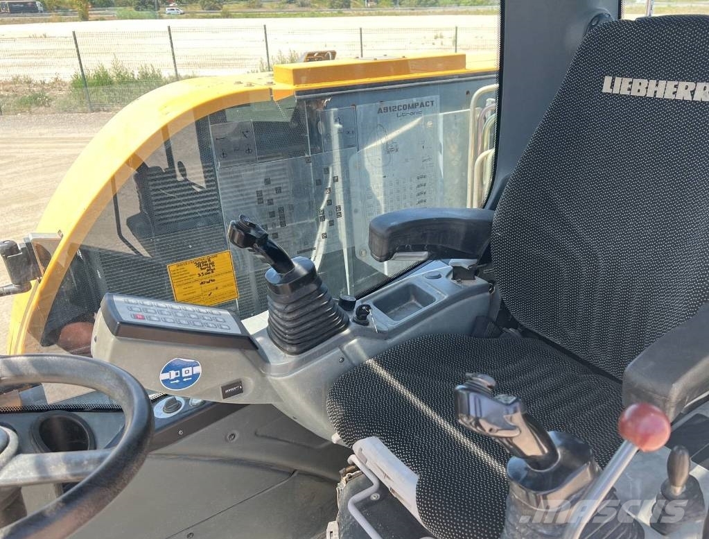 Liebherr A 912 compact Wheeled Excavator Excavadoras de ruedas