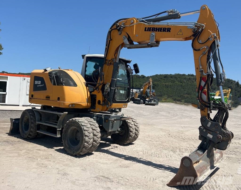 Liebherr A 912 compact Wheeled Excavator Excavadoras de ruedas