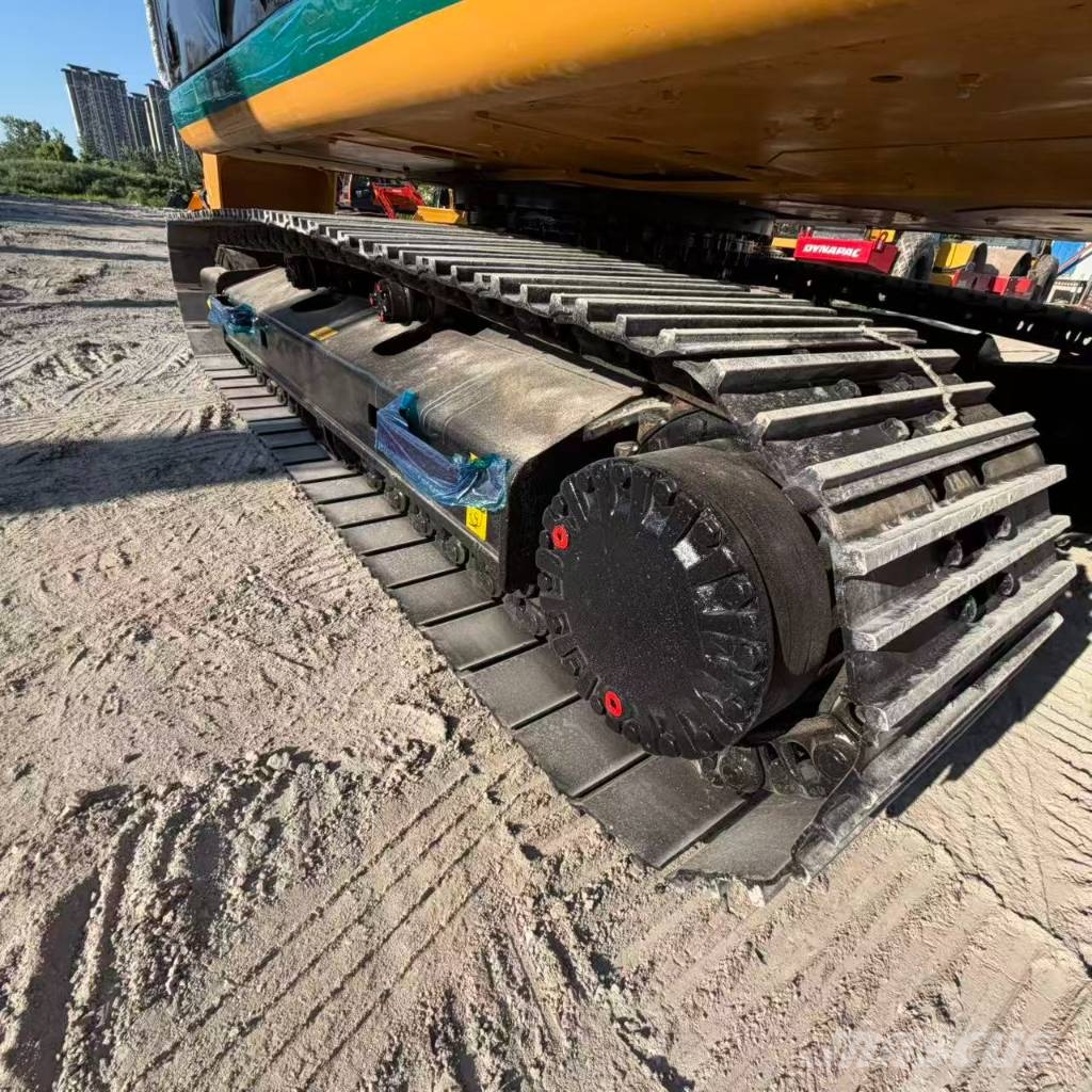 CAT 320 D 대형 굴삭기 29톤 이상
