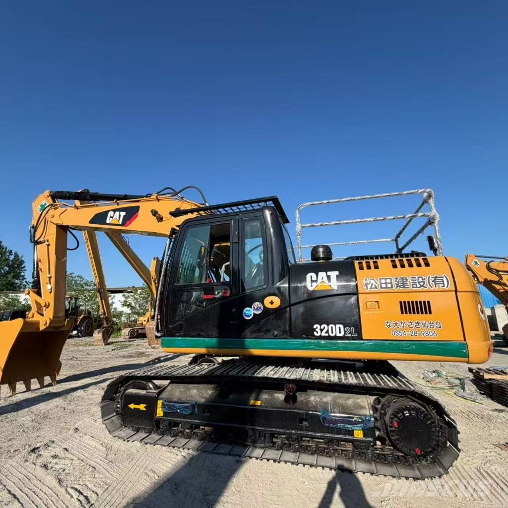 CAT 320 D 대형 굴삭기 29톤 이상