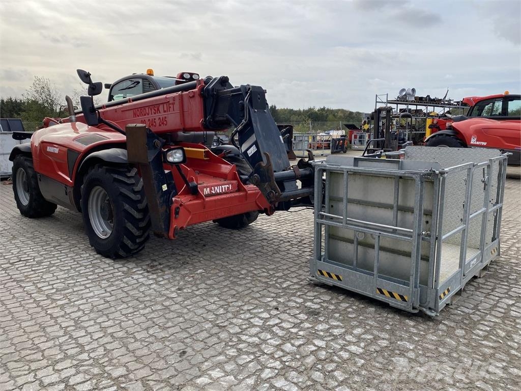 Manitou MT1440A ST3B Teleskopiskie manipulatori