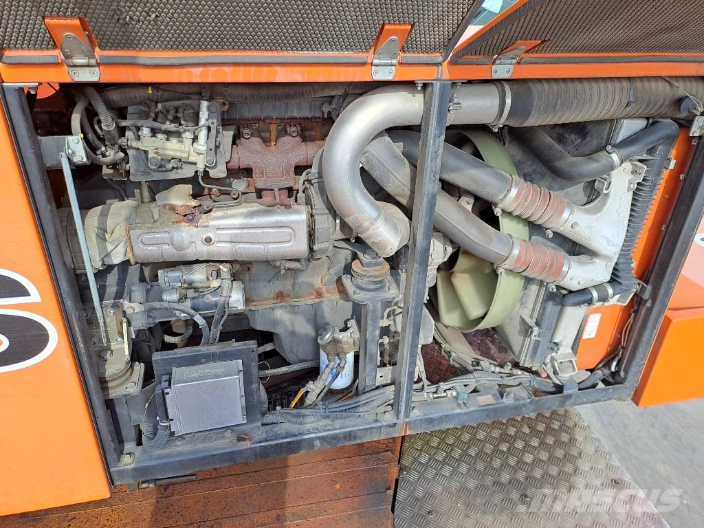 Grove GMK 6300 L 全路面起重機/吊車