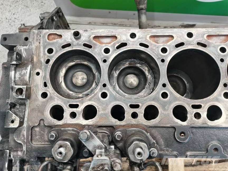 Fendt 720 engine Deutz TCD 6,1 L} Motoren