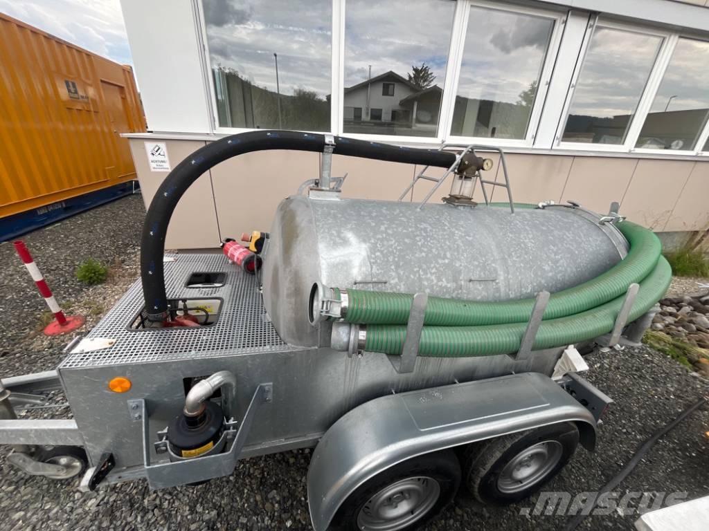 Bauer MAT BentoVac Camiões-cisterna de lamas