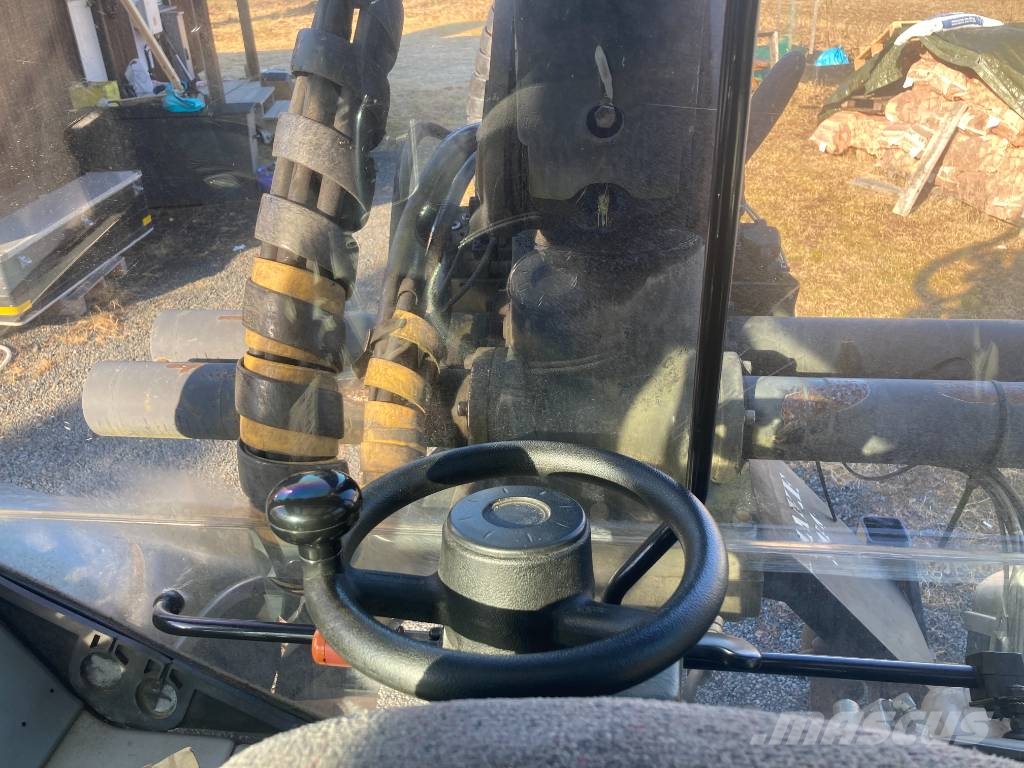 Valtra T 162 Gozdarski traktorji