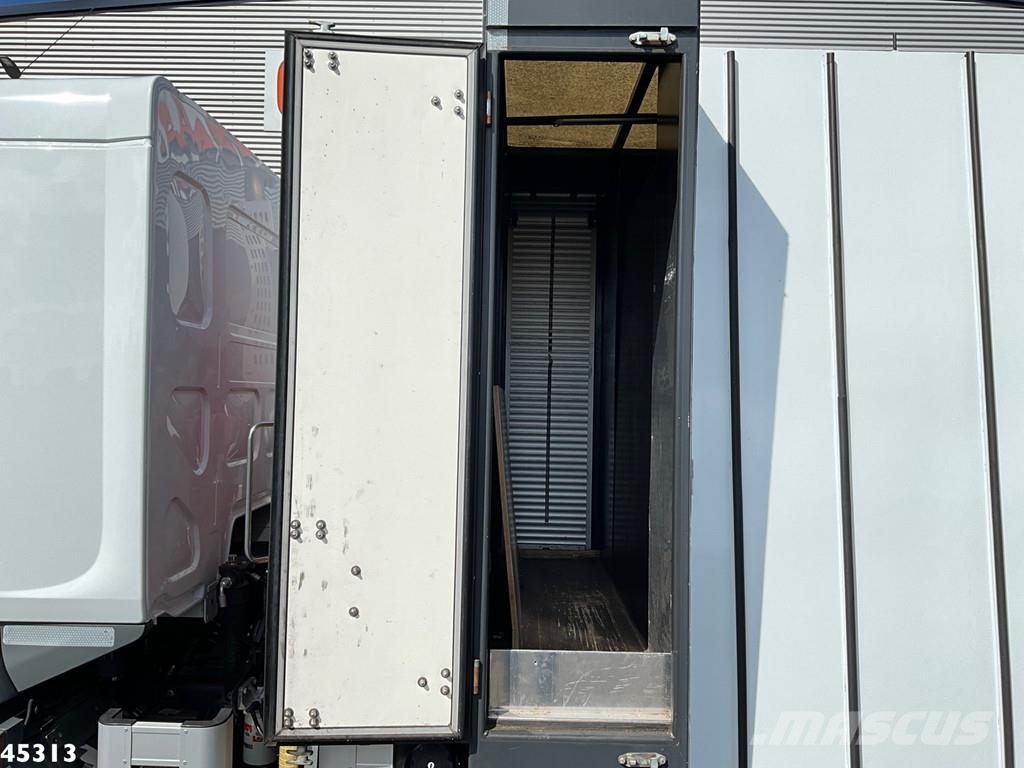 Renault D 220 Euro 6 Fassi 2,3 Tonmeter laadkraan Just 153 Anders