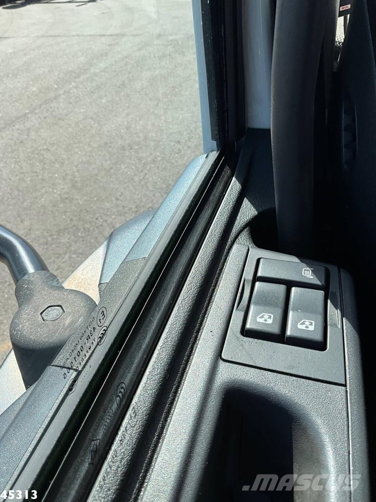 Renault D 220 Euro 6 Fassi 2,3 Tonmeter laadkraan Just 153 Anders