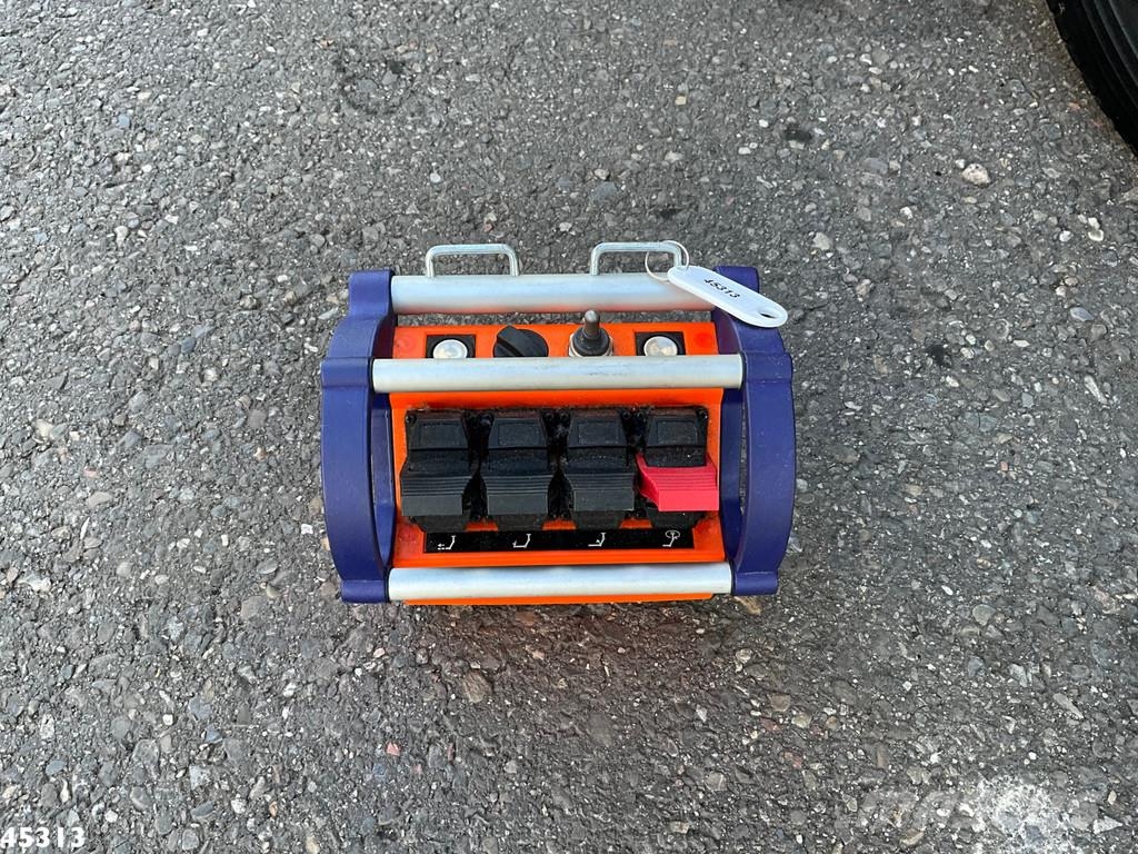 Renault D 220 Euro 6 Fassi 2,3 Tonmeter laadkraan Just 153 Anders