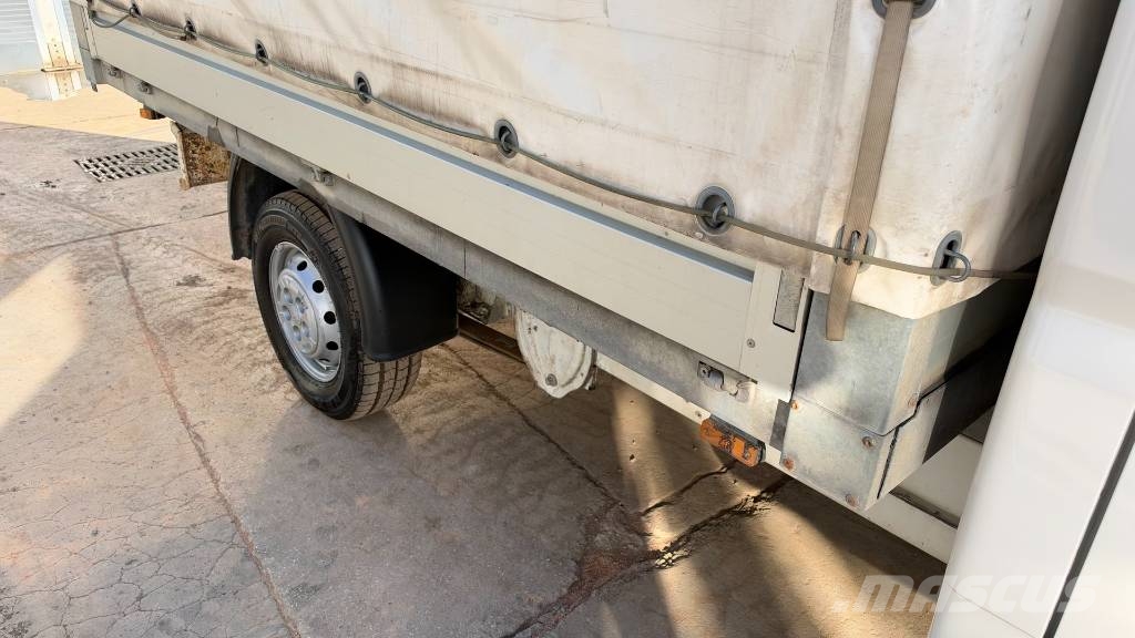 Citroën JUMPER 2.2 HDI stake body 3M - 7 seats Transporterek