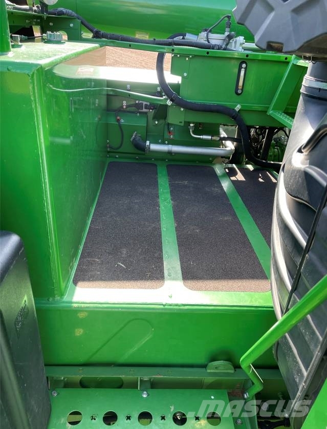 John Deere S 680 Mähdrescher