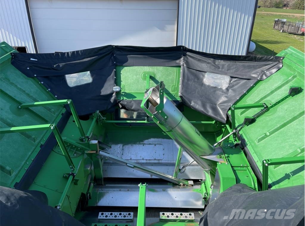 John Deere S 680 Mähdrescher