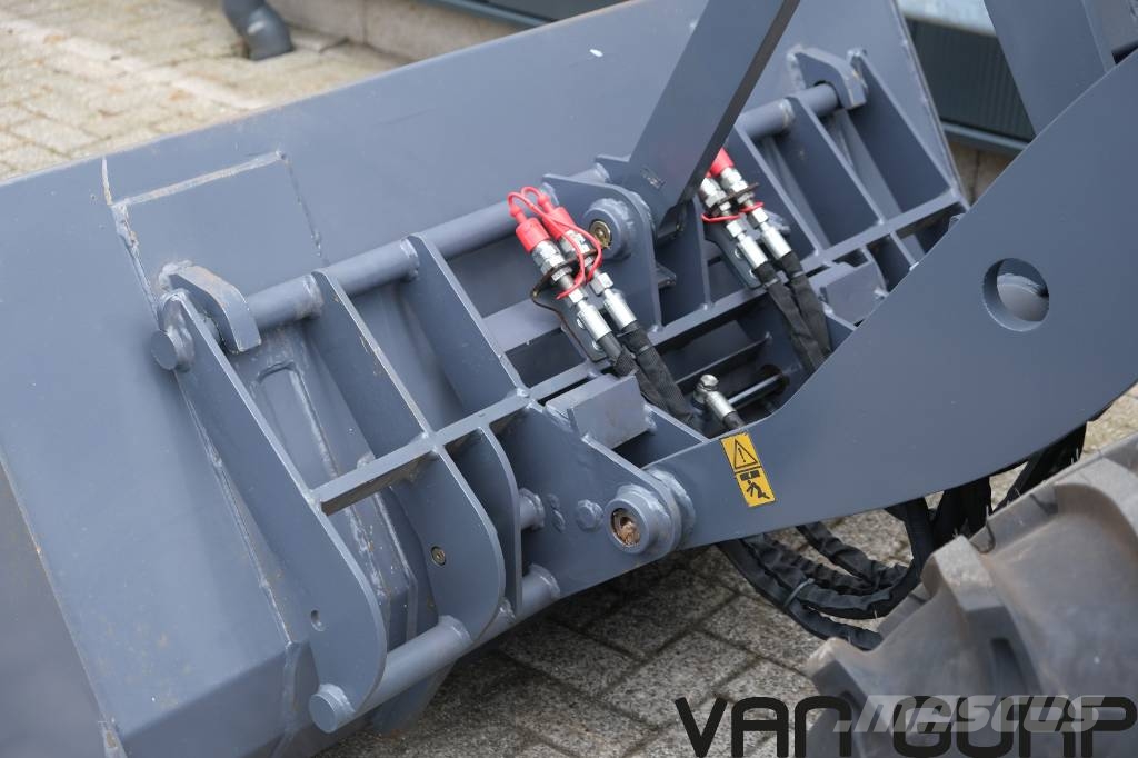 Eurotrac W12F | Euro aufnahme | W 12 Rataslaadurid