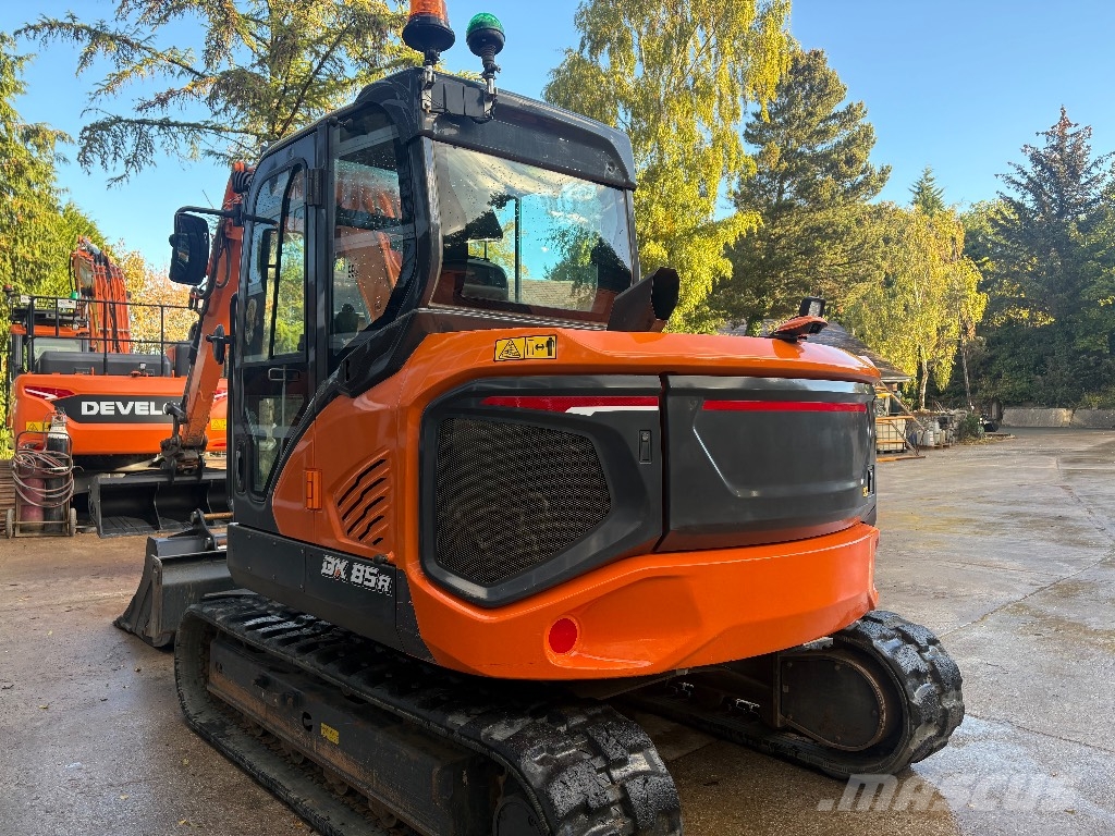 Develon DX 85 R-7 Midi excavators 7t - 12t