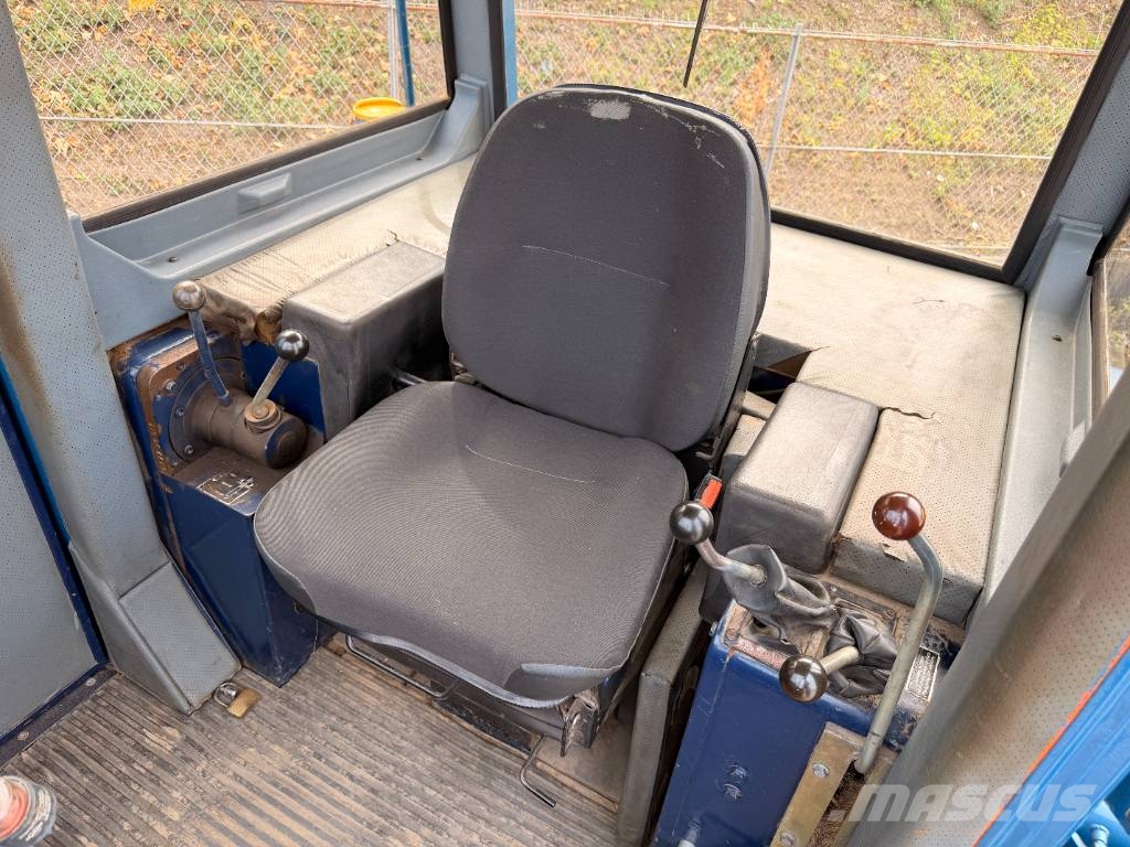 Hanomag L600 DS Lánctalpas homlokrakodók