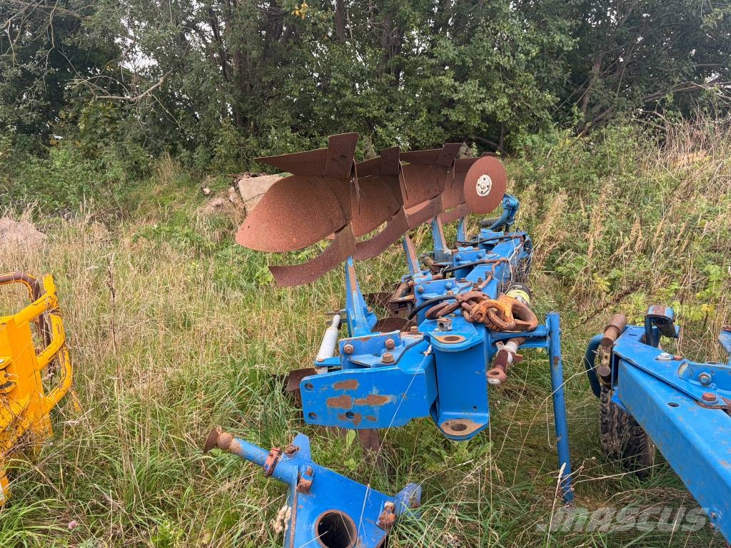 Överum CX490 H Reversible ploughs