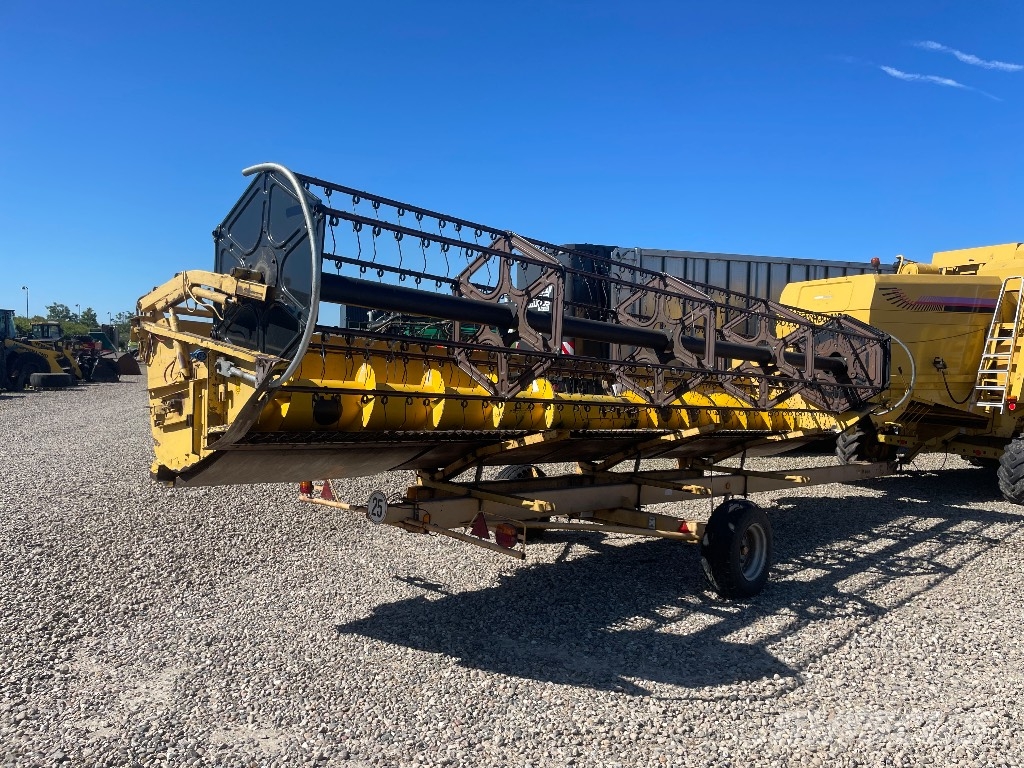 New Holland TX 66 Teraviljakombainid