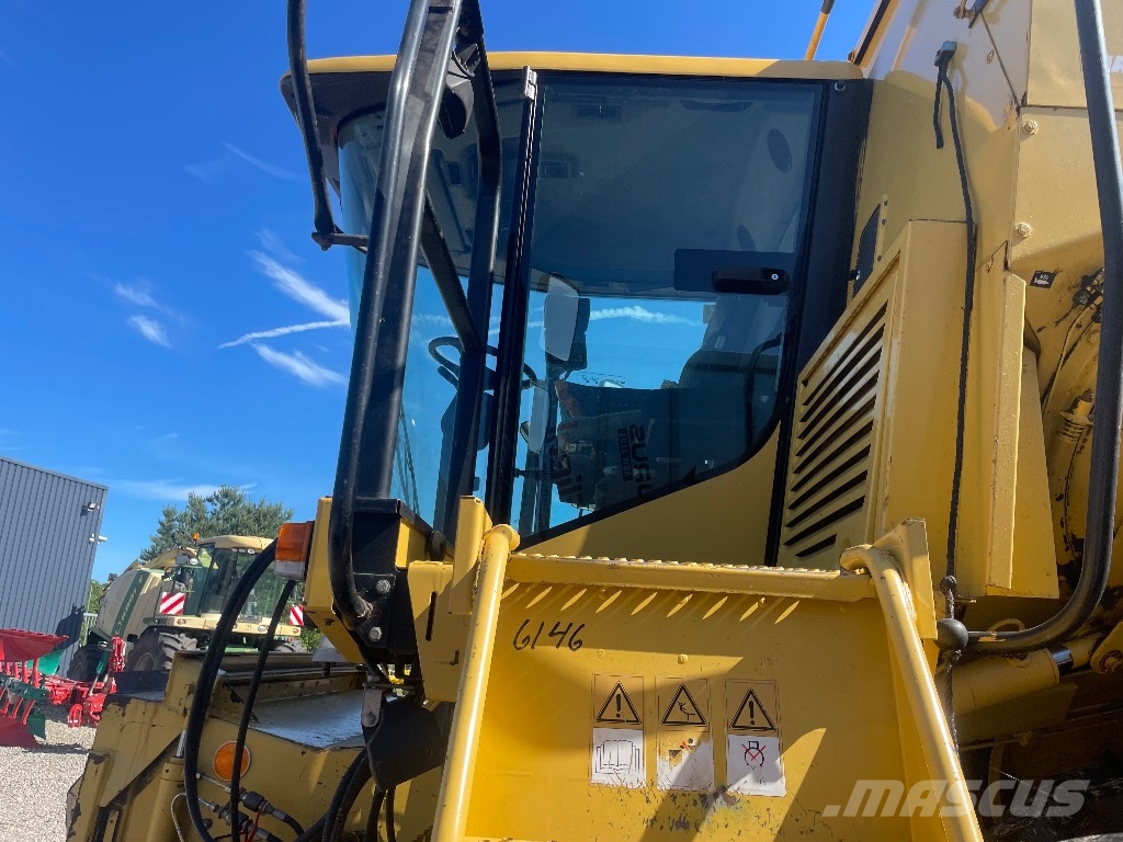 New Holland TX 66 Teraviljakombainid
