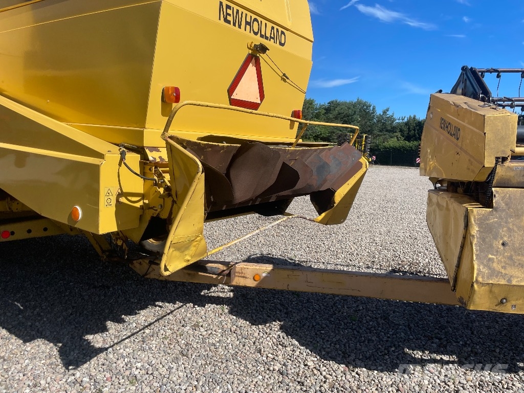 New Holland TX 66 Teraviljakombainid