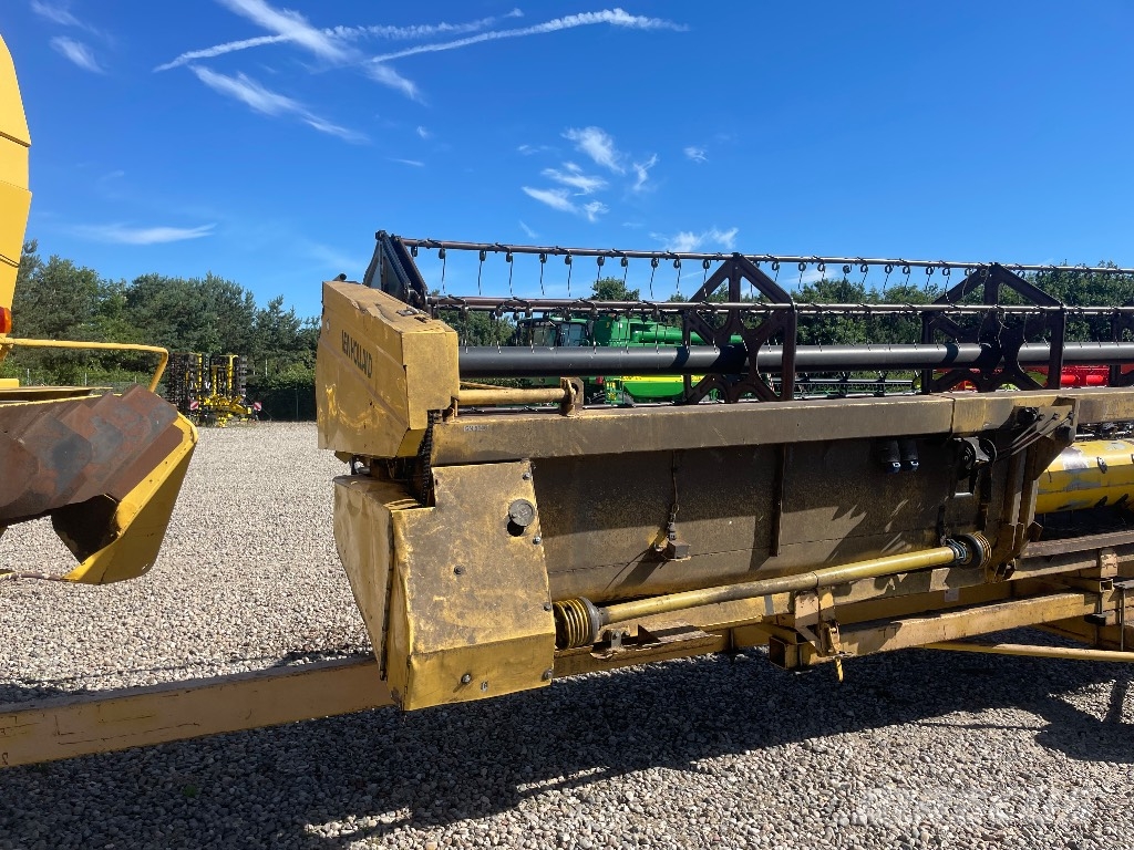 New Holland TX 66 Teraviljakombainid