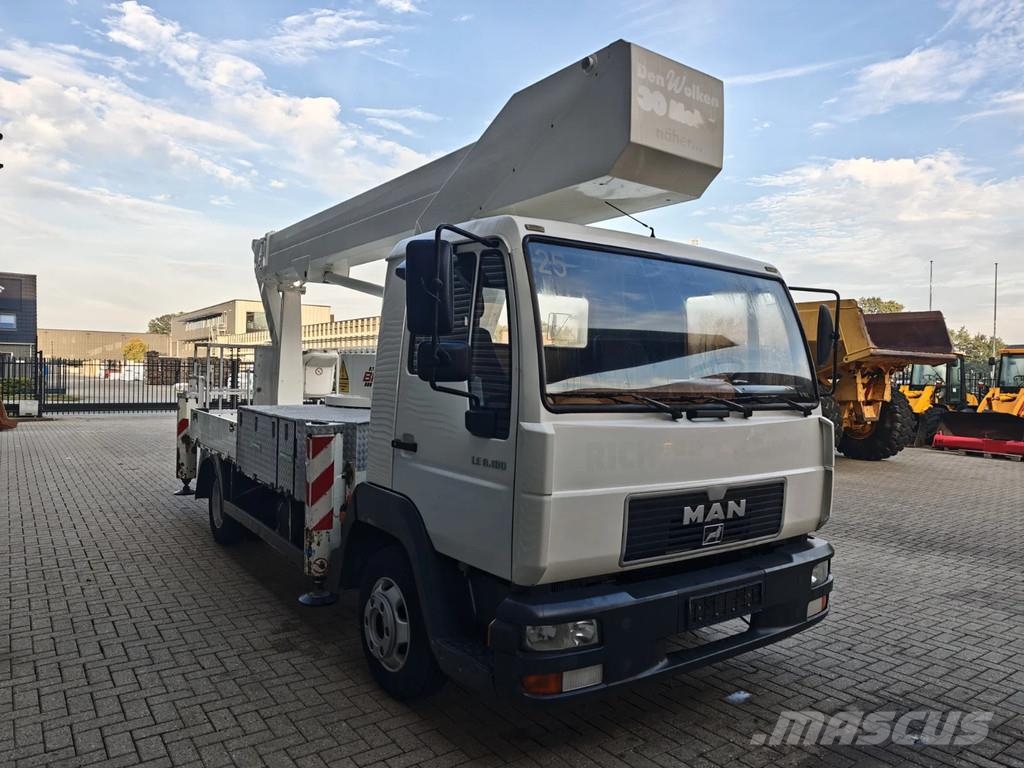 MAN LE 8.180 4x2 Bison Palfinger TKA 30 Auto hoogwerkers