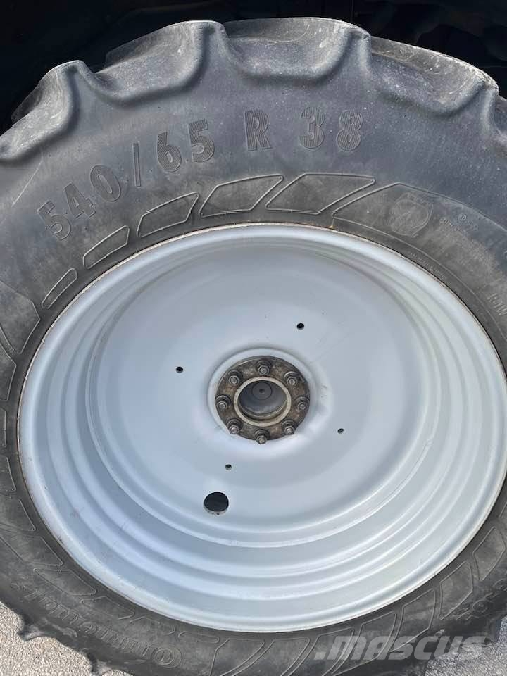 Massey Ferguson 5613/Frisikts tak Ciągniki rolnicze