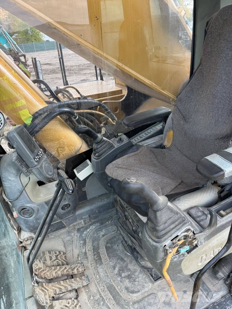 CAT 365 C Excavatoare pe șenile