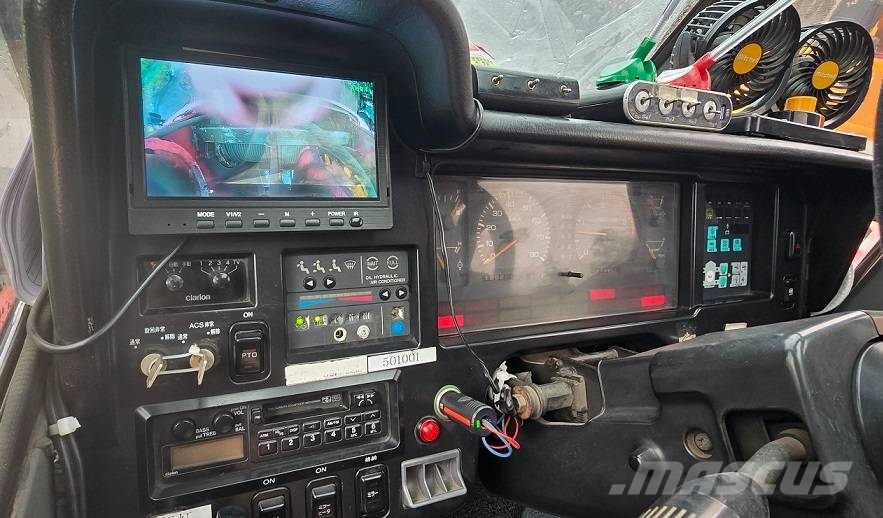 Kato KR-50H-V رافعات الطرق الوعرة