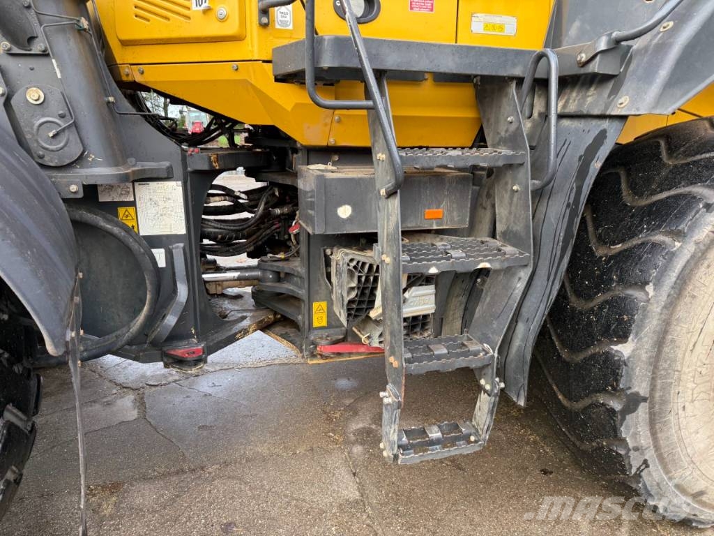 Komatsu WA470-8EO Wielladers