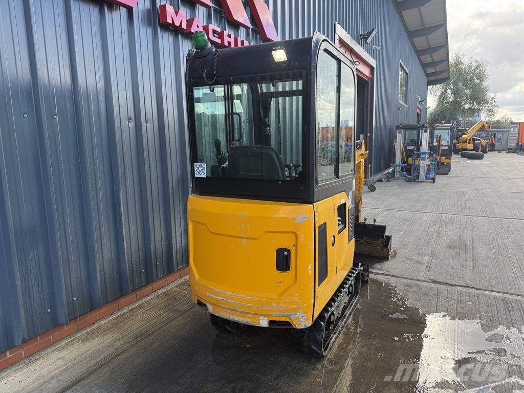 JCB 15 C-1 1.6t Mini Excavator with 3 Buckets Miniekskavaatorid < 7 t