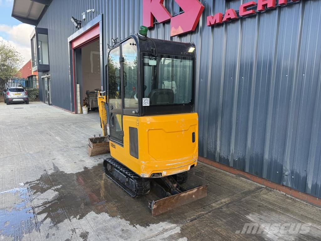 JCB 15 C-1 1.6t Mini Excavator with 3 Buckets Miniekskavaatorid < 7 t