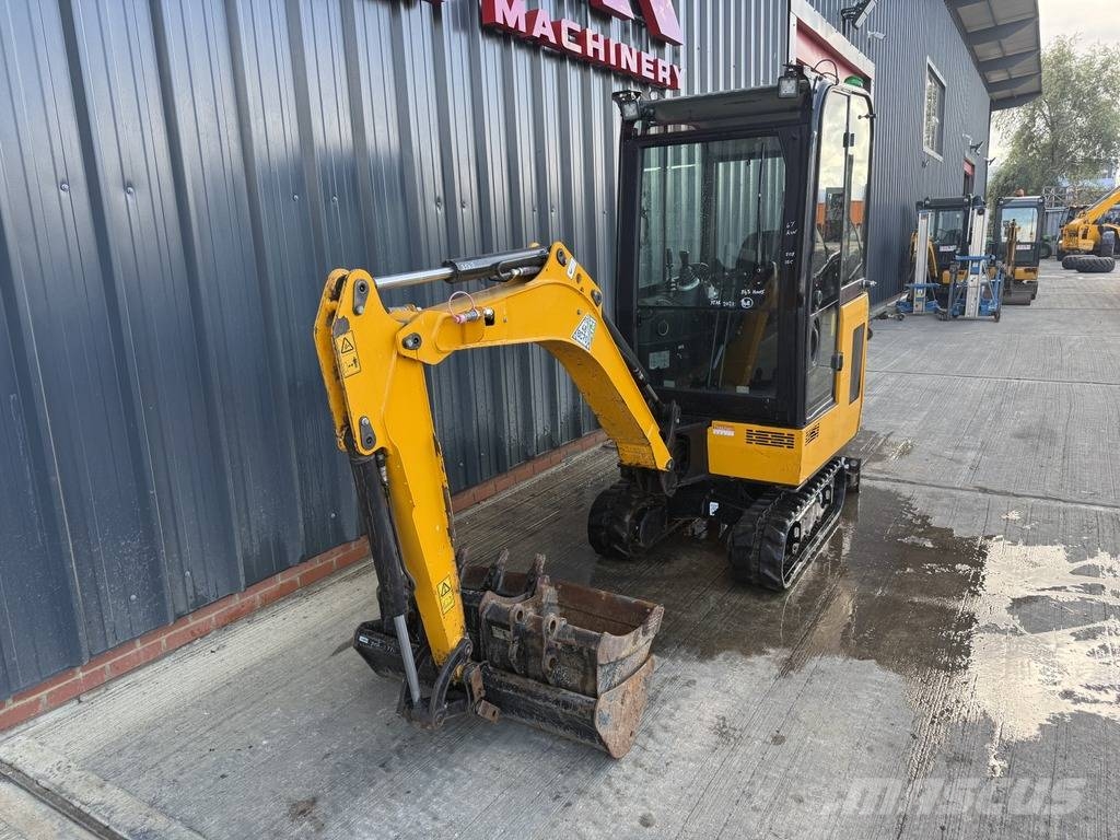JCB 15 C-1 1.6t Mini Excavator with 3 Buckets Miniekskavaatorid < 7 t
