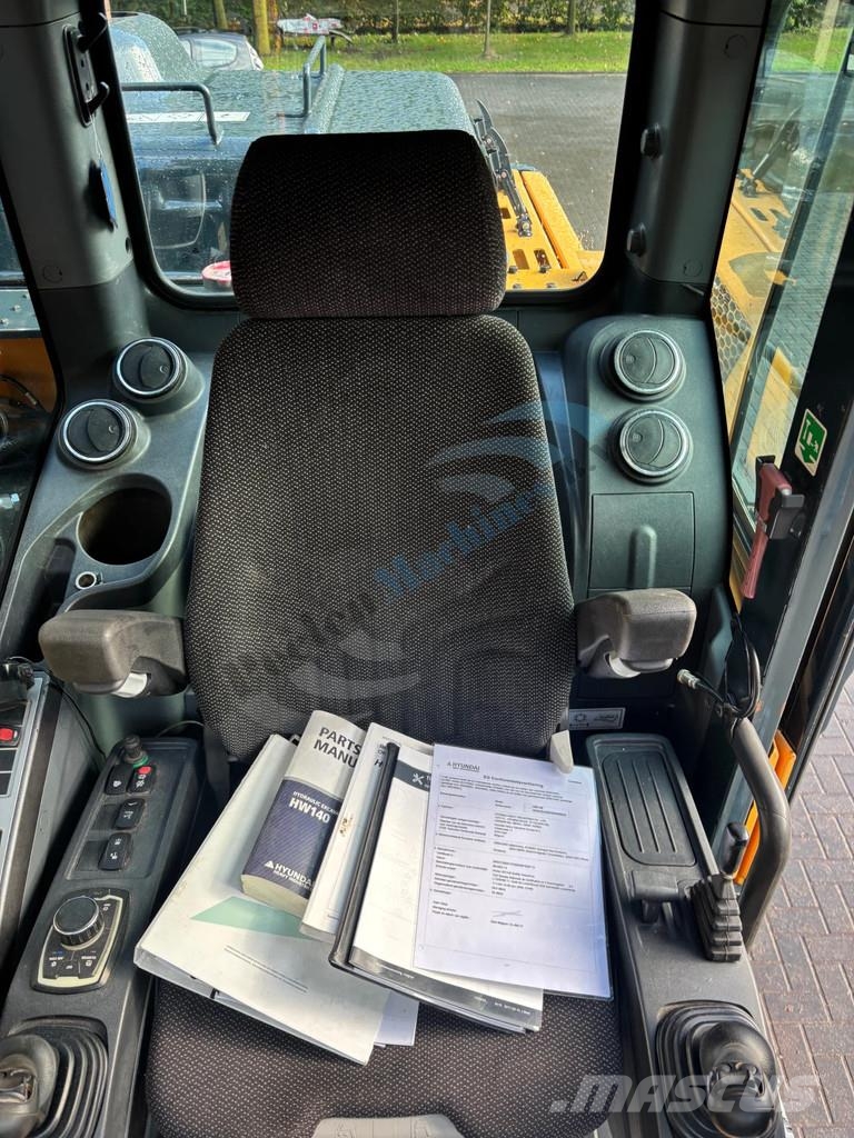 Hyundai HW 140 Escavatori gommati