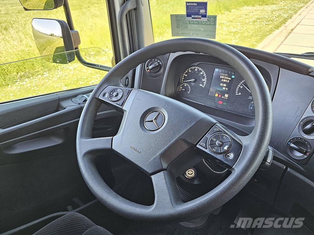 Mercedes-Benz ATEGO 818 AIRCO LIFT 3 SEATS Samochody ciężarowe ze skrzynią zamkniętą