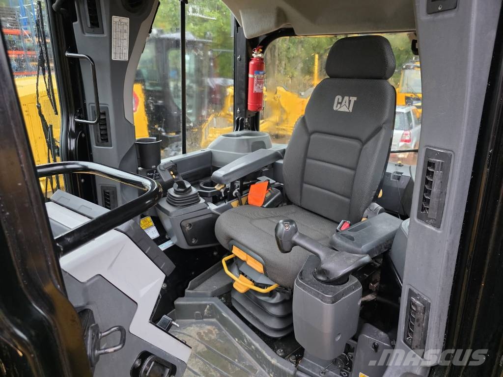 CAT D 5 LGP Buldooserid