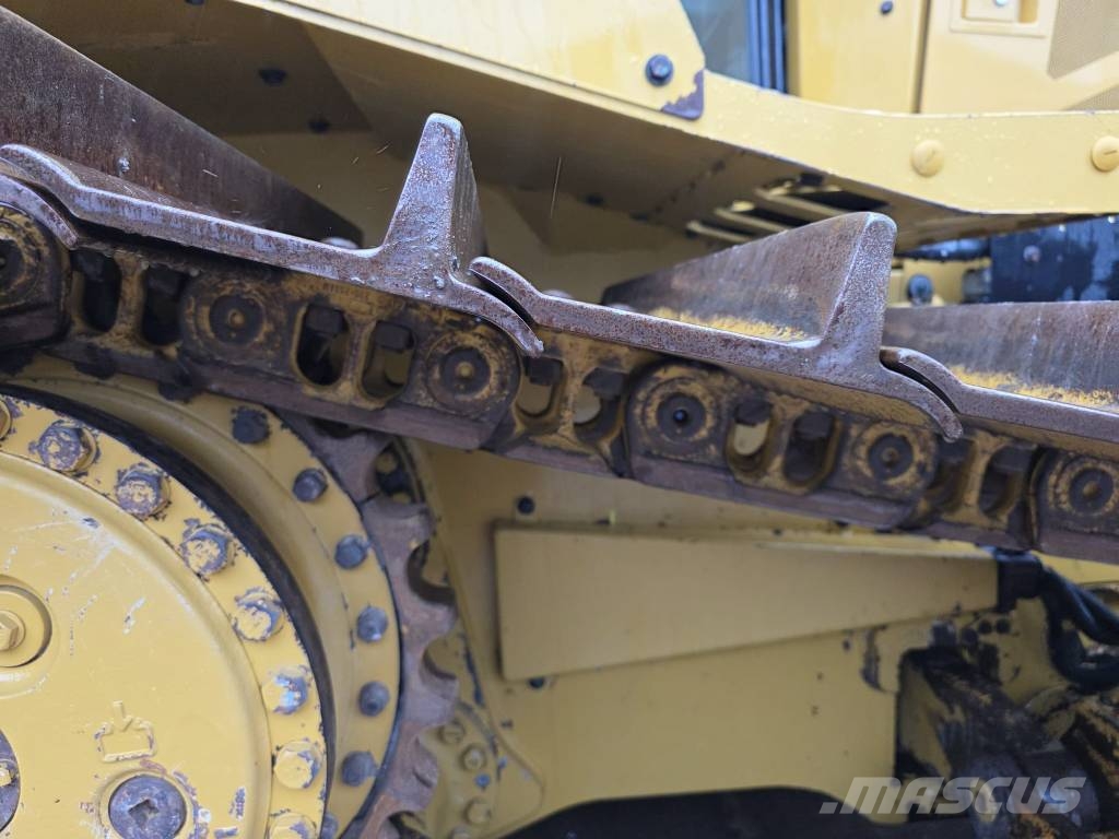 CAT D 5 LGP Buldooserid