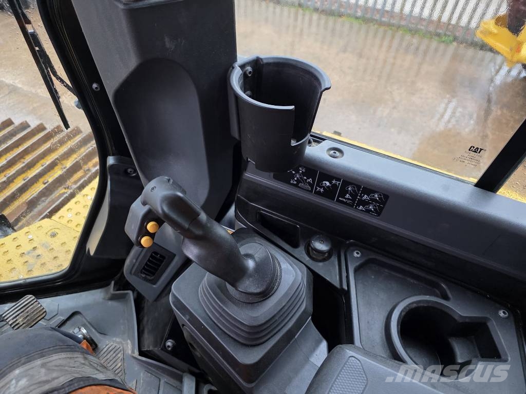 CAT D 5 LGP Buldooserid