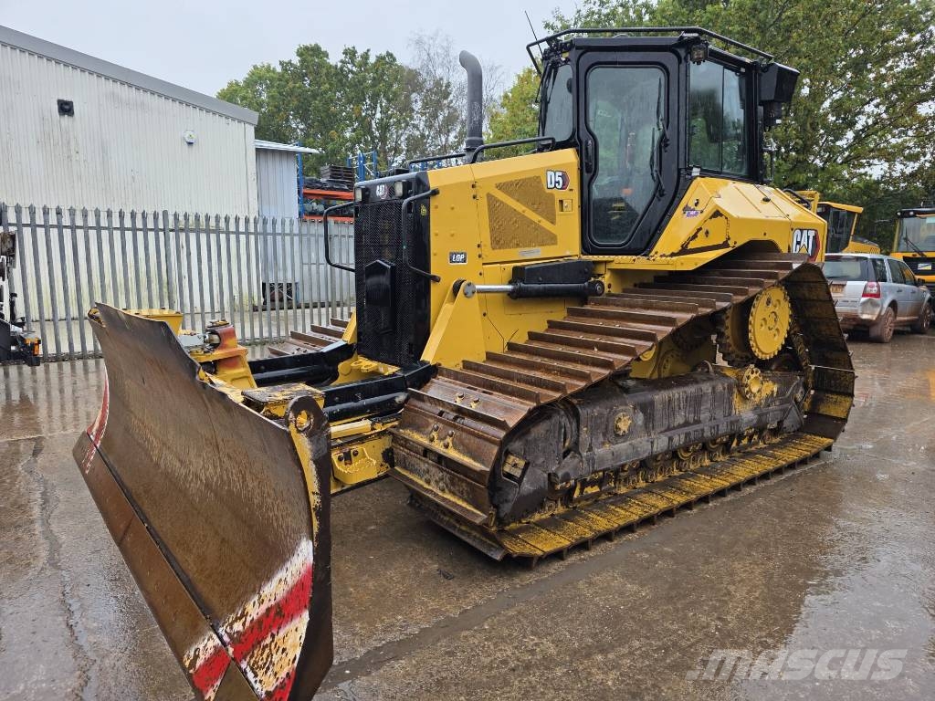 CAT D 5 LGP Buldooserid
