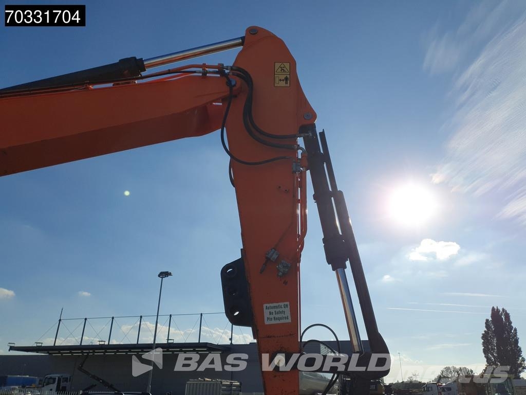 Doosan DX225 LC-5 حفارات زحافة