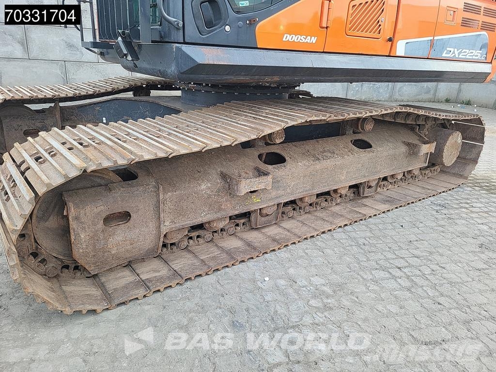 Doosan DX225 LC-5 حفارات زحافة