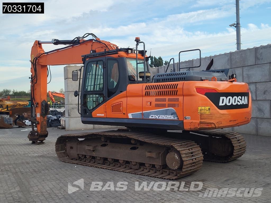 Doosan DX225 LC-5 Excavatoare pe șenile